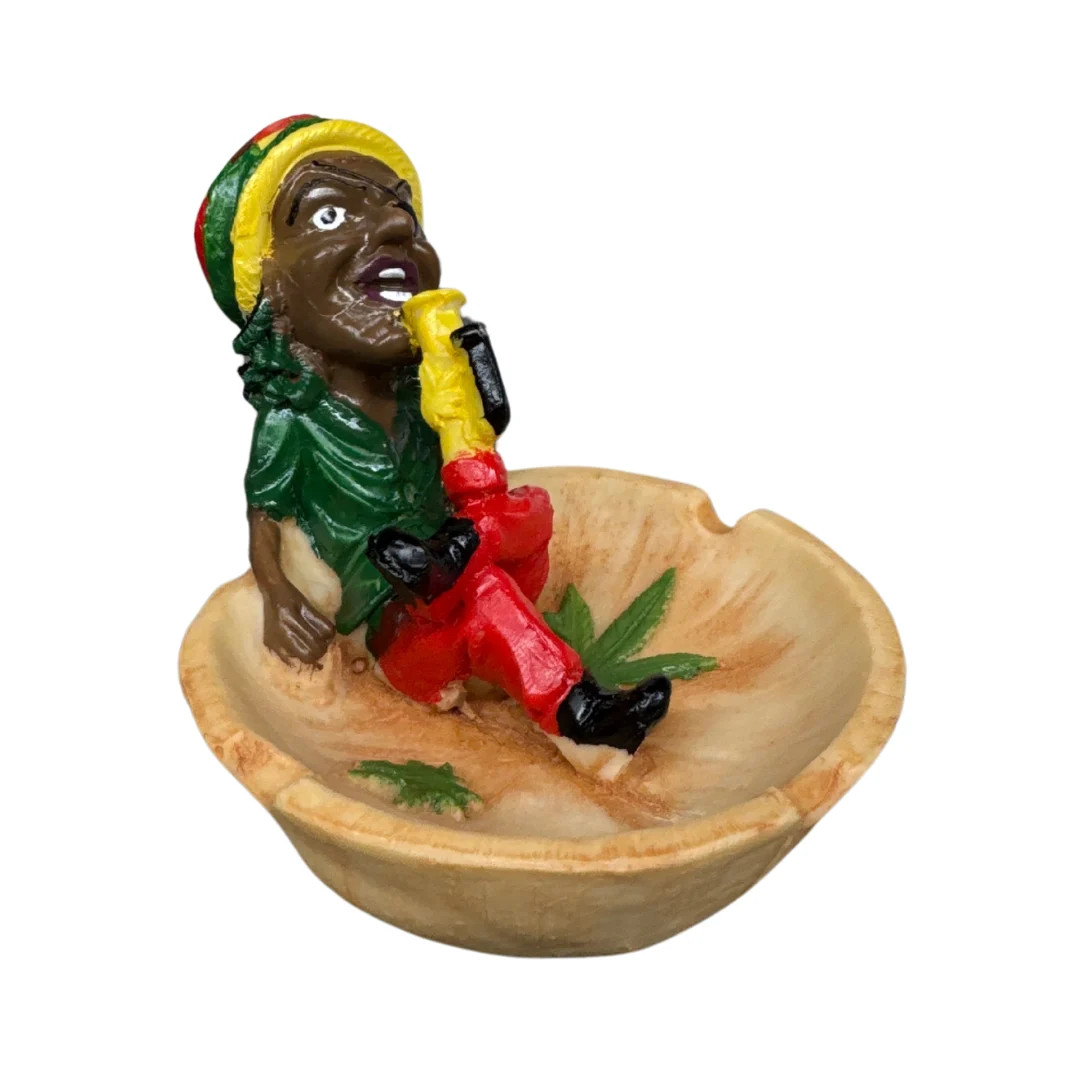 RASTA MAN HOLDING SHELL ASHTRAY
